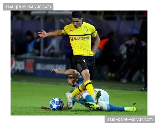 欧足联安全新规引发俱乐部不满，多特蒙德斥为-官僚主义-